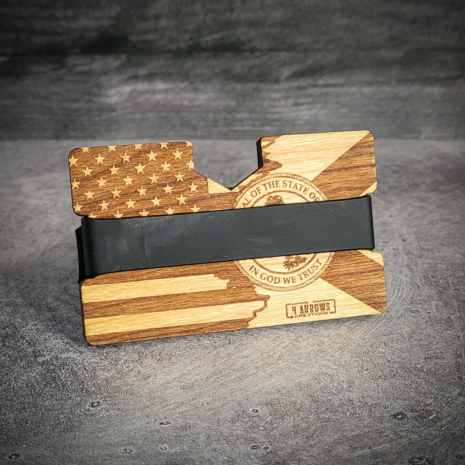 🦅🌴 The Dual Allegiance – USA & Florida Flag Engraved Wooden Wallet