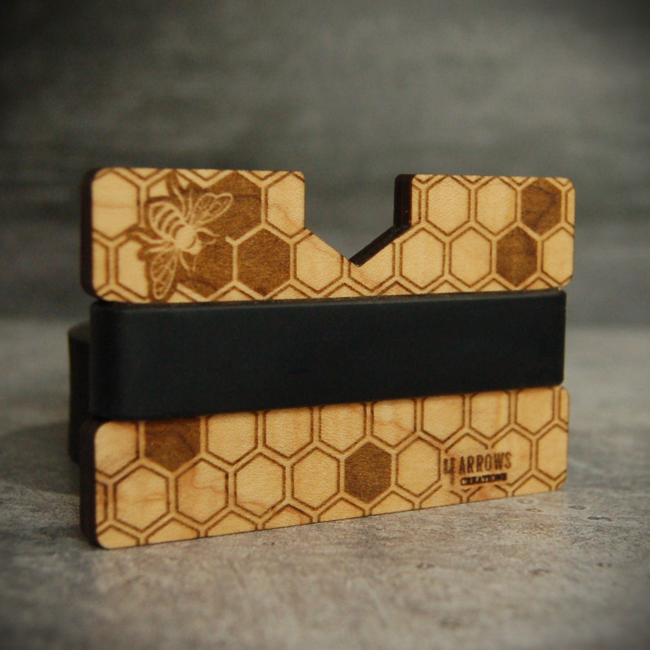 🍯 The Hivekeeper – Bee & Honeycomb Engraved Wooden Wallet - 4 Arrows Creations