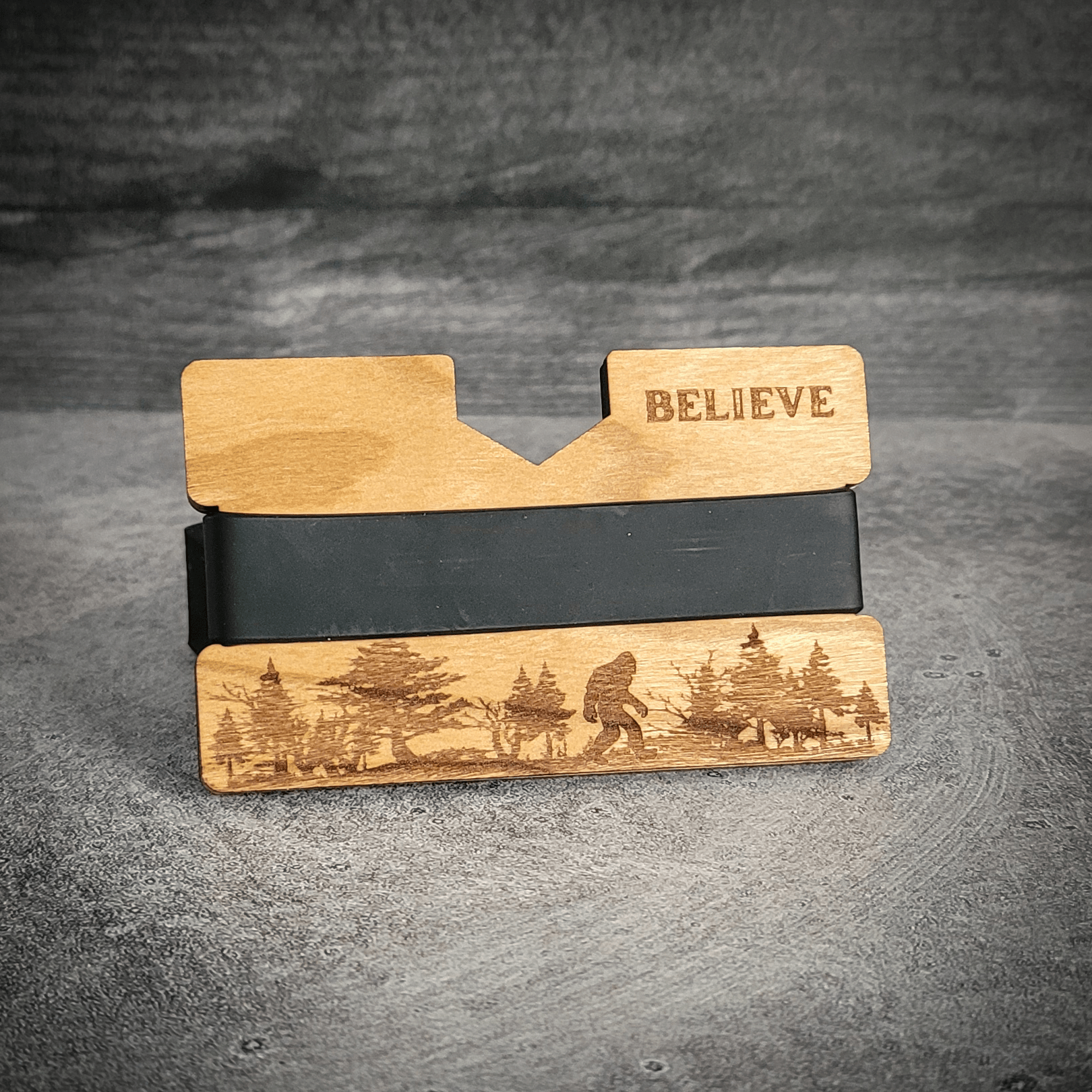 The Believer – Bigfoot Engraved Wooden Wallet - 4 Arrows Creations