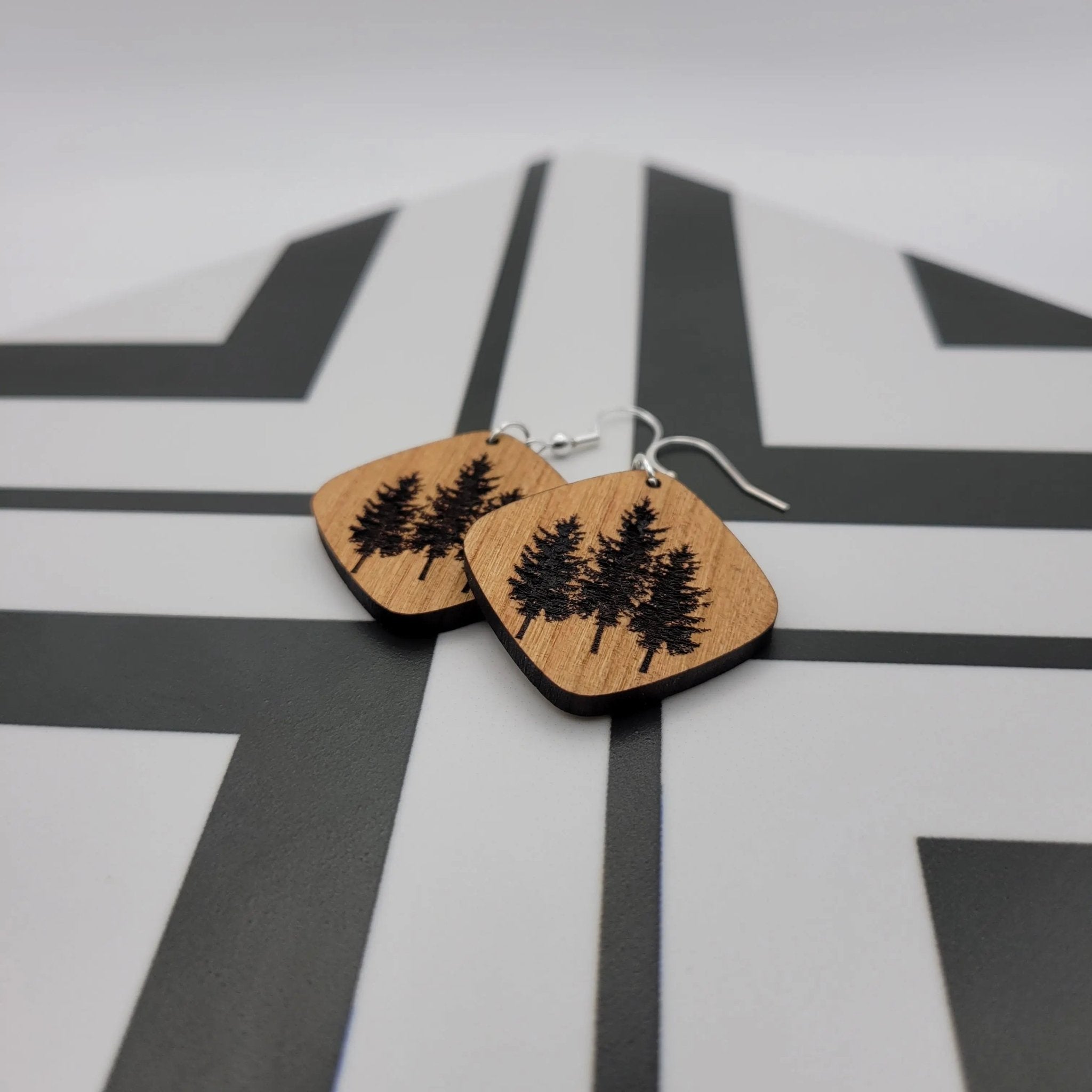 Laurel Earrings - 4 Arrows Creations